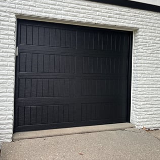 5740V10Black